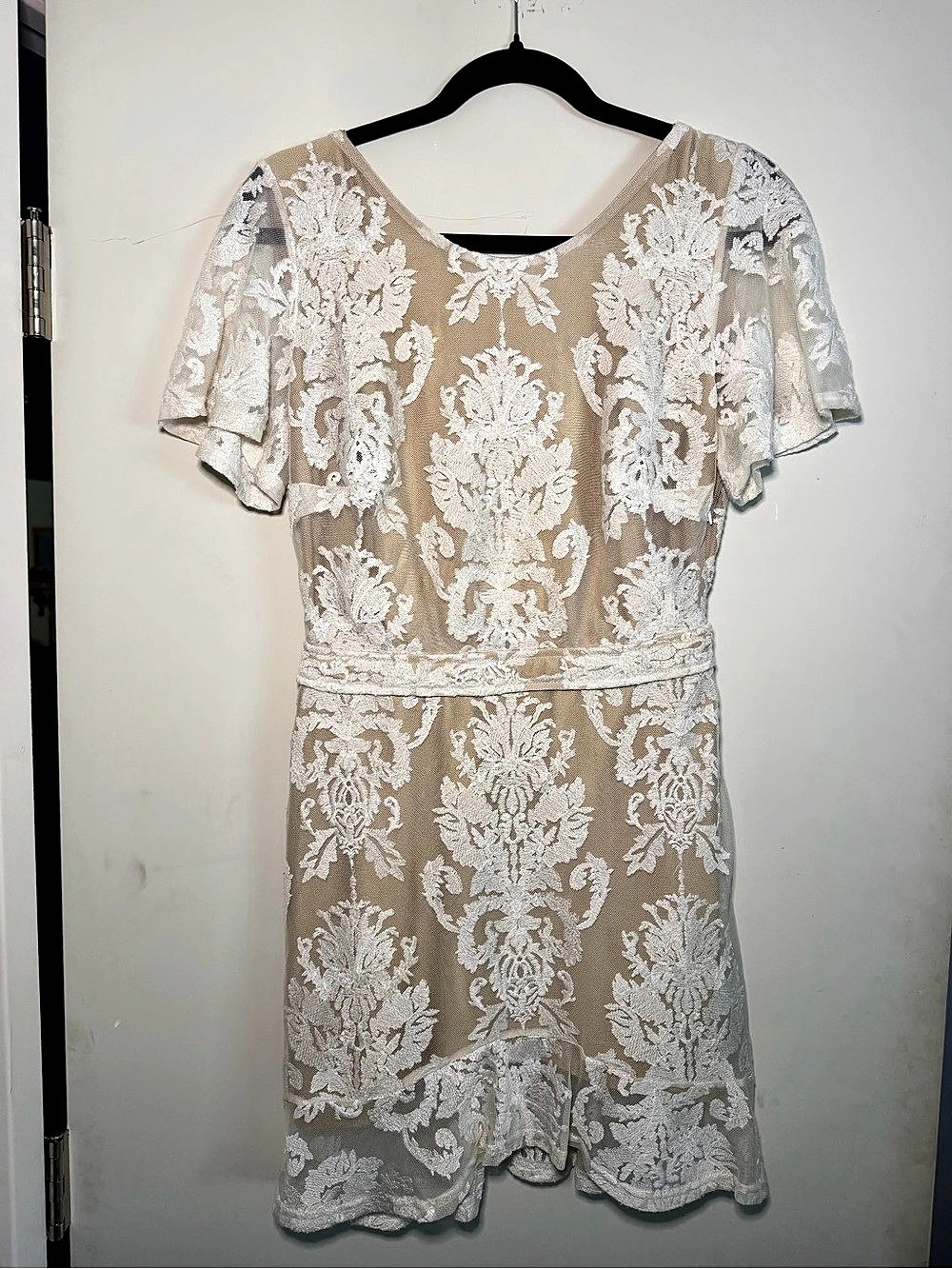 For Love & Lemons San Marcos Floral Lace Mini Dress in Beige & White Size Medium